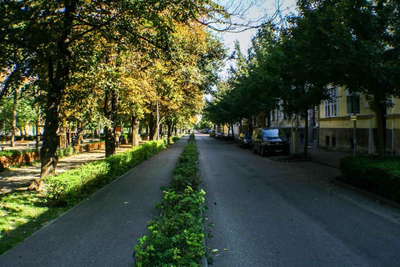 Deak Apartman Sopron Zewnętrze zdjęcie